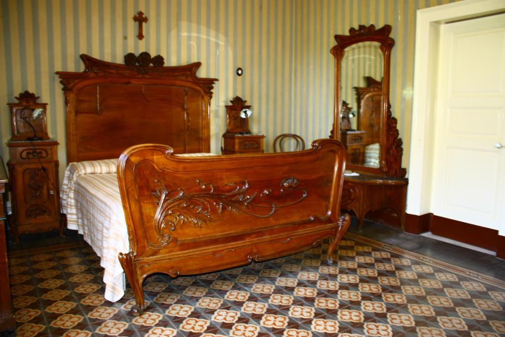 زافيرانا إتنيا B&B Sotto I Pini الغرفة الصورة
